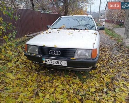 Белый Ауди 100, объемом двигателя 2 л и пробегом 240 тыс. км за 828 $, фото 2 на Automoto.ua
