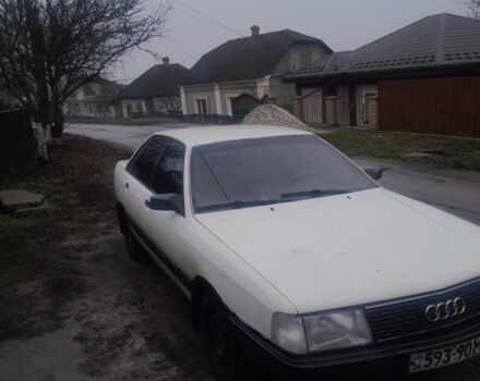 Белый Ауди 100, объемом двигателя 2 л и пробегом 136 тыс. км за 1100 $, фото 4 на Automoto.ua