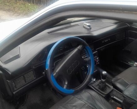 Белый Ауди 100, объемом двигателя 2 л и пробегом 136 тыс. км за 1100 $, фото 2 на Automoto.ua