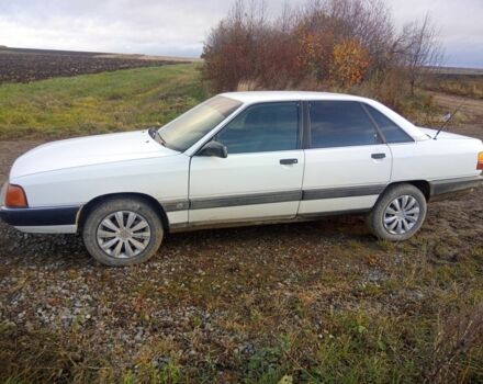 Білий Ауді 100, об'ємом двигуна 2 л та пробігом 270 тис. км за 357 $, фото 3 на Automoto.ua