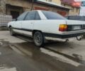 Белый Ауди 100, объемом двигателя 1.76 л и пробегом 400 тыс. км за 850 $, фото 2 на Automoto.ua