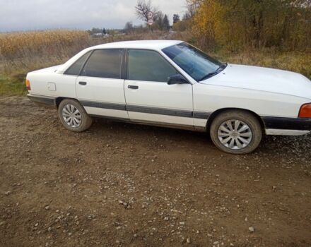 Білий Ауді 100, об'ємом двигуна 2 л та пробігом 270 тис. км за 357 $, фото 4 на Automoto.ua