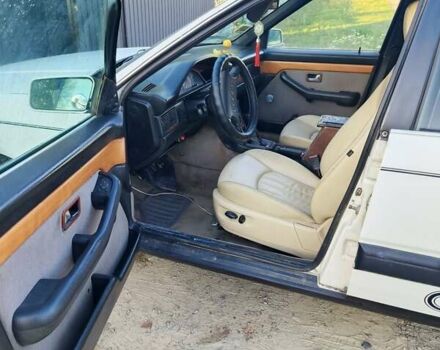 Белый Ауди 100, объемом двигателя 2 л и пробегом 341 тыс. км за 1300 $, фото 3 на Automoto.ua