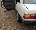 Белый Ауди 100, объемом двигателя 1.8 л и пробегом 315 тыс. км за 800 $, фото 6 на Automoto.ua
