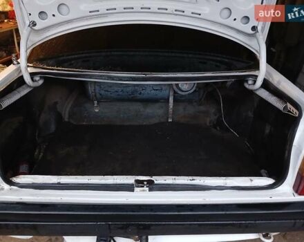 Белый Ауди 100, объемом двигателя 0 л и пробегом 200 тыс. км за 1350 $, фото 12 на Automoto.ua