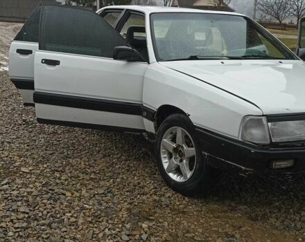 Белый Ауди 100, объемом двигателя 1.8 л и пробегом 315 тыс. км за 800 $, фото 12 на Automoto.ua