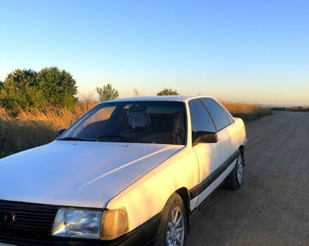 Ауди 100 1990 в Черновцах на Automoto.ua Белый Ауди 100, объемом двигателя 1.8 л и пробегом 0 тыс. км за 1200 $, фото 5 на Automoto.ua