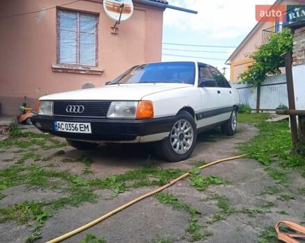 Белый Ауди 100, объемом двигателя 1.8 л и пробегом 55 тыс. км за 1650 $, фото 5 на Automoto.ua