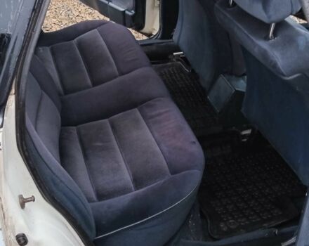 Белый Ауди 100, объемом двигателя 1.8 л и пробегом 315 тыс. км за 800 $, фото 9 на Automoto.ua