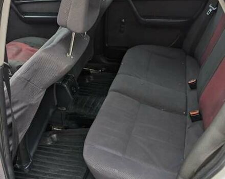 Белый Ауди 100, объемом двигателя 1.98 л и пробегом 400 тыс. км за 1600 $, фото 8 на Automoto.ua