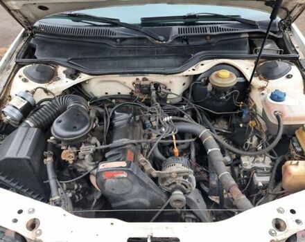 Белый Ауди 100, объемом двигателя 1.98 л и пробегом 330 тыс. км за 2500 $, фото 7 на Automoto.ua