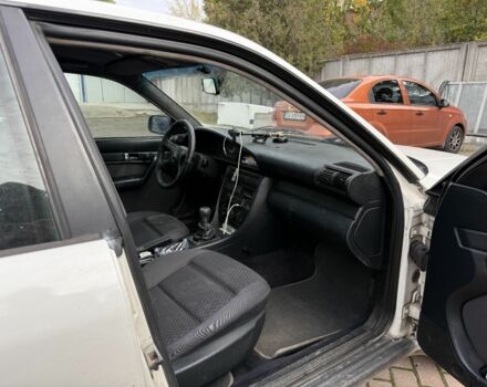 Білий Ауді 100, об'ємом двигуна 2 л та пробігом 363 тис. км за 2500 $, фото 5 на Automoto.ua