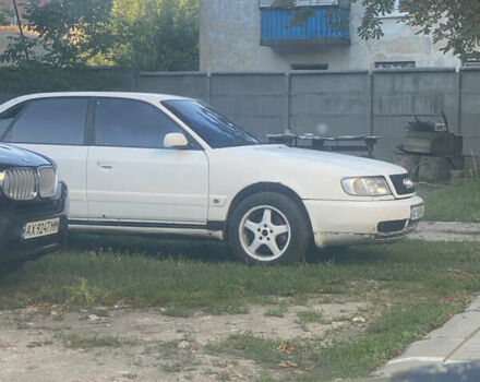 Белый Ауди 100, объемом двигателя 2.77 л и пробегом 360 тыс. км за 2400 $, фото 2 на Automoto.ua