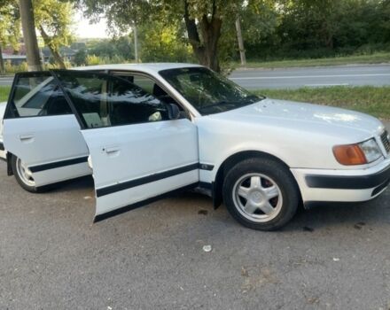 Белый Ауди 100, объемом двигателя 2.3 л и пробегом 295 тыс. км за 1200 $, фото 1 на Automoto.ua