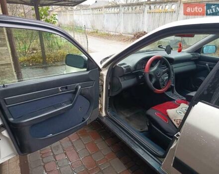 Белый Ауди 100, объемом двигателя 2 л и пробегом 270 тыс. км за 2599 $, фото 4 на Automoto.ua