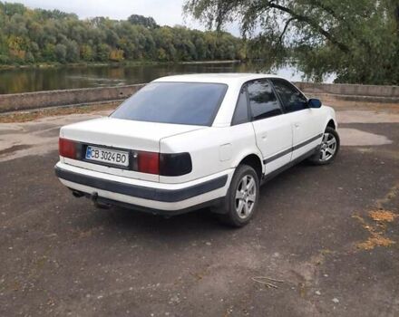 Белый Ауди 100, объемом двигателя 1.98 л и пробегом 330 тыс. км за 2500 $, фото 1 на Automoto.ua