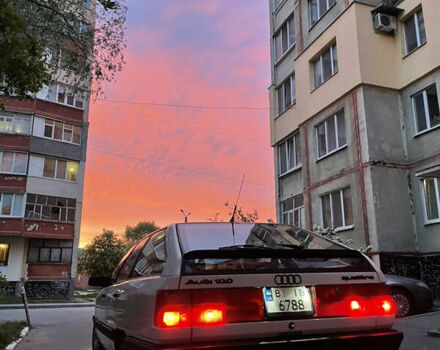 Белый Ауди 100, объемом двигателя 1.8 л и пробегом 390 тыс. км за 3800 $, фото 9 на Automoto.ua