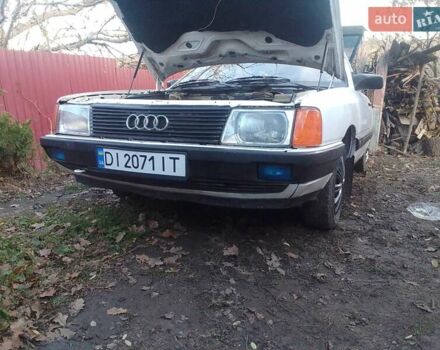 Белый Ауди 100, объемом двигателя 1.8 л и пробегом 375 тыс. км за 2200 $, фото 24 на Automoto.ua