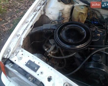 Белый Ауди 100, объемом двигателя 1.8 л и пробегом 375 тыс. км за 2200 $, фото 20 на Automoto.ua