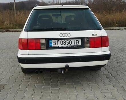 Белый Ауди 100, объемом двигателя 2.77 л и пробегом 491 тыс. км за 3300 $, фото 4 на Automoto.ua