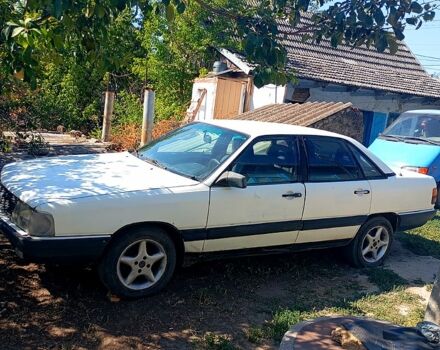 Ауди 100 1983 в Татарбунарах на Automoto.ua Белый Ауди 100, объемом двигателя 1.8 л и пробегом 111 тыс. км за 350 $, фото 1 на Automoto.ua