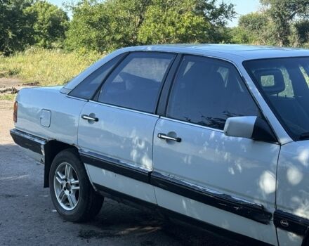 Білий Ауді 100, об'ємом двигуна 2 л та пробігом 200 тис. км за 897 $, фото 1 на Automoto.ua