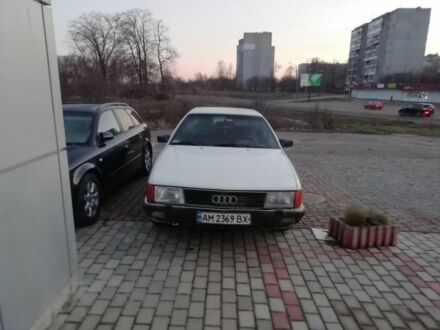 Ауді 100 1984 у Бердичеве на Automoto.ua Білий Ауді 100, об'ємом двигуна 2.2 л та пробігом 350 тис. км за 1500 $, фото 1 на Automoto.ua