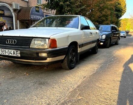 Белый Ауди 100, объемом двигателя 2.1 л и пробегом 96 тыс. км за 1300 $, фото 1 на Automoto.ua