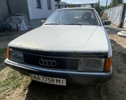 Белый Ауди 100, объемом двигателя 2 л и пробегом 393 тыс. км за 486 $, фото 1 на Automoto.ua