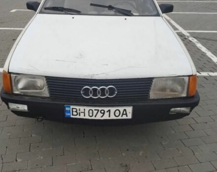 Білий Ауді 100, об'ємом двигуна 2 л та пробігом 200 тис. км за 1000 $, фото 1 на Automoto.ua