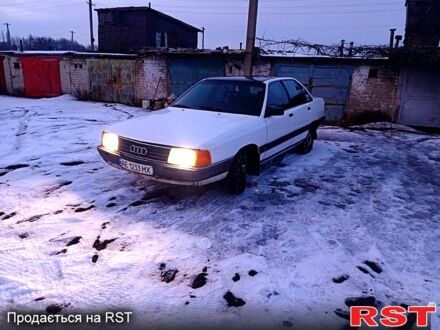 Білий Ауді 100, об'ємом двигуна 1.8 л та пробігом 0 тис. км за 910 $, фото 1 на Automoto.ua