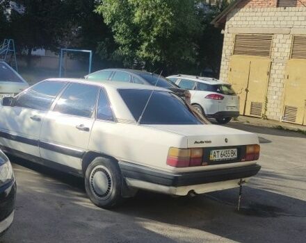 Белый Ауди 100, объемом двигателя 2 л и пробегом 400 тыс. км за 1000 $, фото 1 на Automoto.ua