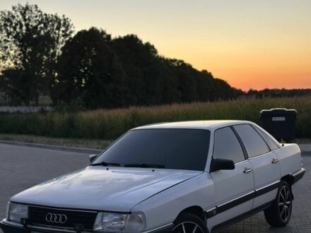 Білий Ауді 100, об'ємом двигуна 2.2 л та пробігом 405 тис. км за 1897 $, фото 1 на Automoto.ua