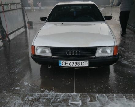 Белый Ауди 100, объемом двигателя 1.8 л и пробегом 400 тыс. км за 997 $, фото 1 на Automoto.ua