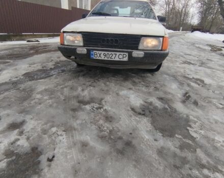 Белый Ауди 100, объемом двигателя 2 л и пробегом 320 тыс. км за 800 $, фото 1 на Automoto.ua