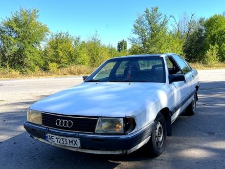 Белый Ауди 100, объемом двигателя 1.8 л и пробегом 0 тыс. км за 1500 $, фото 1 на Automoto.ua