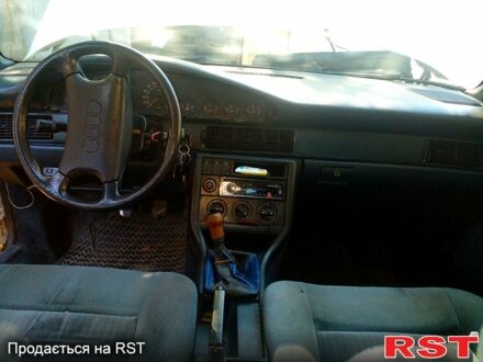 Белый Ауди 100, объемом двигателя 1.8 л и пробегом 350 тыс. км за 750 $, фото 1 на Automoto.ua