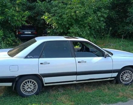 Білий Ауді 100, об'ємом двигуна 1.8 л та пробігом 300 тис. км за 1700 $, фото 1 на Automoto.ua