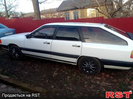 Белый Ауди 100, объемом двигателя 1.8 л и пробегом 347 тыс. км за 2200 $, фото 1 на Automoto.ua