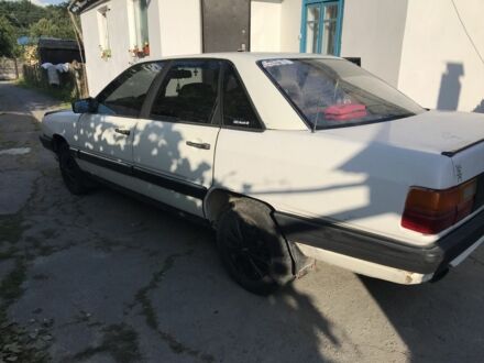 Белый Ауди 100, объемом двигателя 1.8 л и пробегом 285 тыс. км за 850 $, фото 1 на Automoto.ua