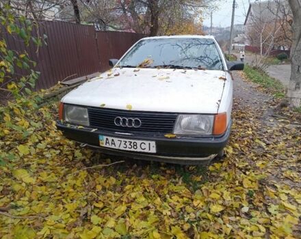 Белый Ауди 100, объемом двигателя 2 л и пробегом 240 тыс. км за 834 $, фото 1 на Automoto.ua