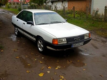 Ауди 100 1990 в Бершаде на Automoto.ua Белый Ауди 100, объемом двигателя 1.8 л и пробегом 211 тыс. км за 1250 $, фото 1 на Automoto.ua