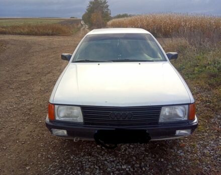 Белый Ауди 100, объемом двигателя 2 л и пробегом 270 тыс. км за 1600 $, фото 1 на Automoto.ua