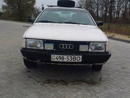 Ауди 100 1990 в Старая Выжевка на Automoto.ua Белый Ауди 100, объемом двигателя 2 л и пробегом 300 тыс. км за 2500 $, фото 1 на Automoto.ua