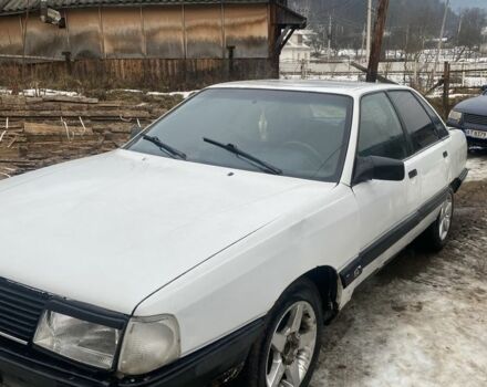 Белый Ауди 100, объемом двигателя 1.8 л и пробегом 320 тыс. км за 850 $, фото 1 на Automoto.ua