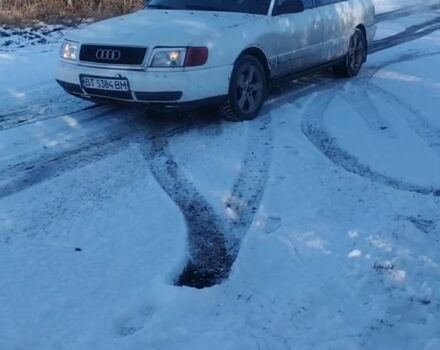 Білий Ауді 100, об'ємом двигуна 2 л та пробігом 300 тис. км за 1500 $, фото 1 на Automoto.ua