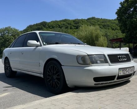 Білий Ауді 100, об'ємом двигуна 2 л та пробігом 132 тис. км за 2800 $, фото 1 на Automoto.ua