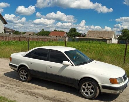 Белый Ауди 100, объемом двигателя 2.8 л и пробегом 240 тыс. км за 1699 $, фото 1 на Automoto.ua