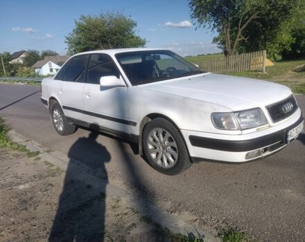 Белый Ауди 100, объемом двигателя 2 л и пробегом 333 тыс. км за 1690 $, фото 1 на Automoto.ua