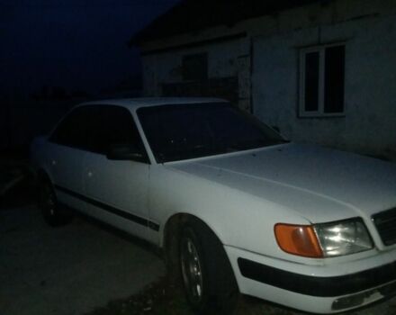 Білий Ауді 100, об'ємом двигуна 2 л та пробігом 150 тис. км за 2500 $, фото 1 на Automoto.ua